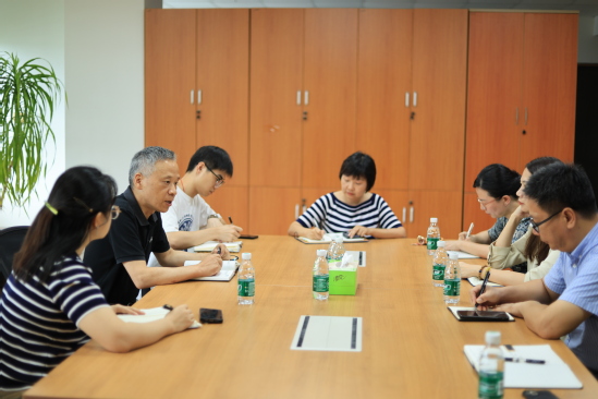 2024.09.13商务贸易学院走进江苏舜天汉商工贸有限责任公司(1).jpg